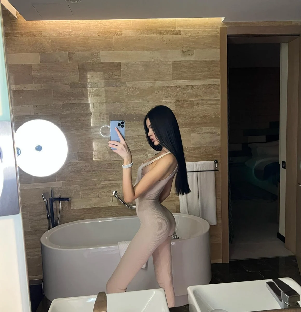Cassiopeia profile in Dubai