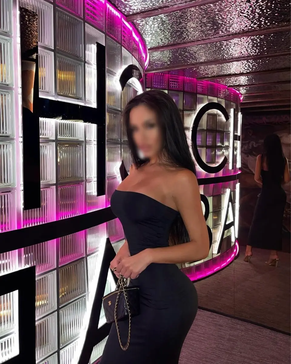 Christine  profile in Dubai