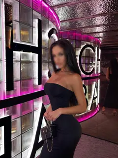 Christine  profile in Dubai