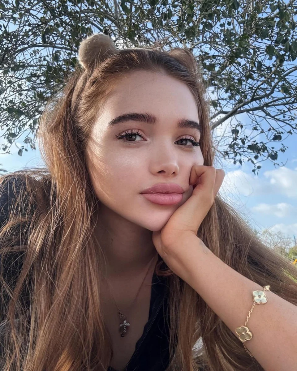 Evelina profile in Dubai