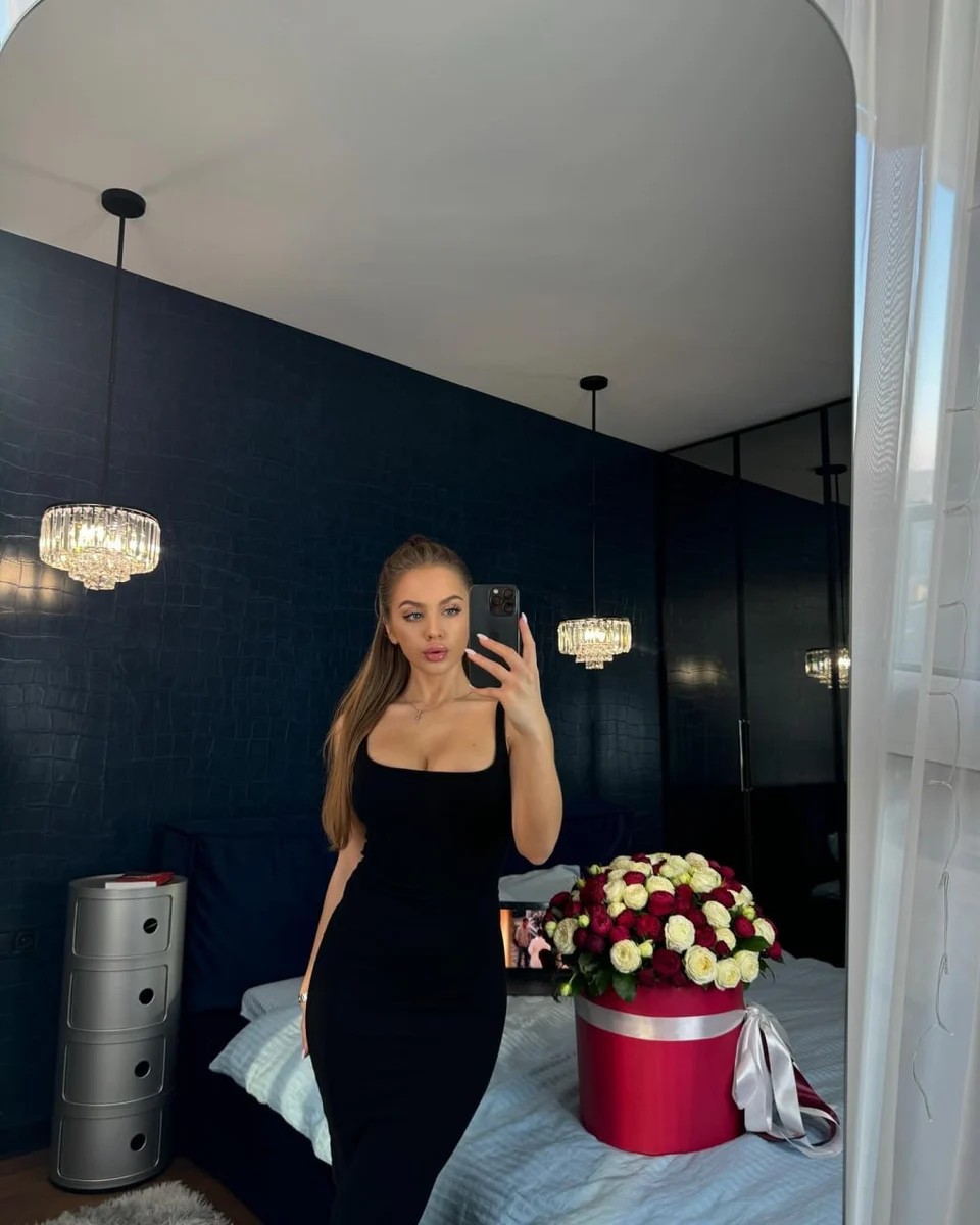 Scarlett profile in Dubai