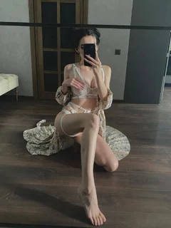 Sophia profile in Dubai