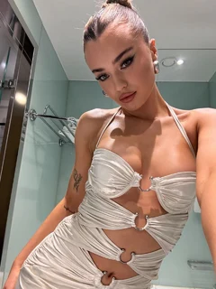 Valentina profile in Dubai